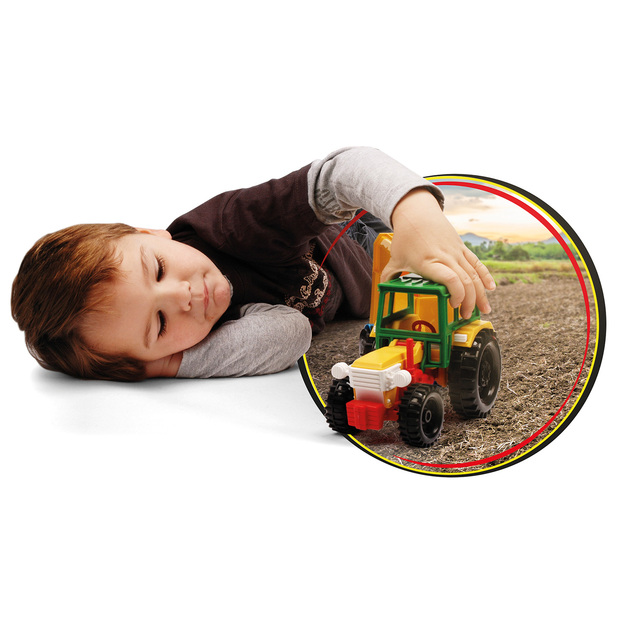 Wader Traktor s prívesom na kone