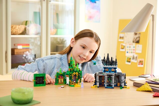LEGO® Wicked 75689 Emerald City a zámok Kiamo Ko