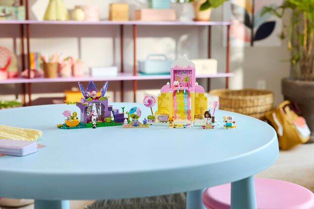 LEGO® Gabby's Dollhouse 11205 Süßer Berg der Versuchung und Katzengarten