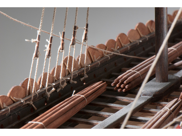 Dušek Vikingská predĺžená loď 1:72 kit