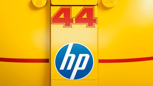 LEGO® Editions 43022 Prilba Lewis Hamilton zo Scuderia Ferrari HP