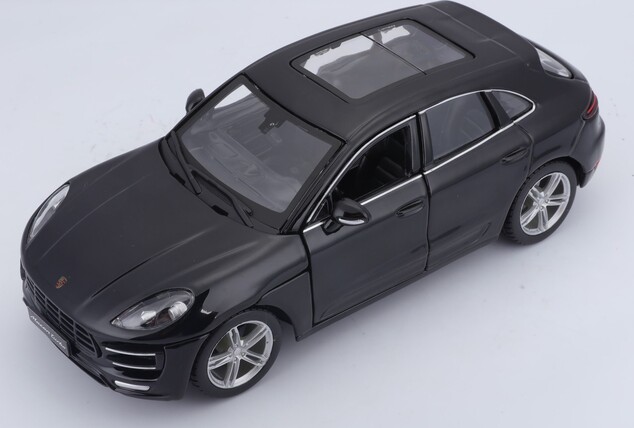 Bburago 1:24 Plus Porsche Macan Schwarz