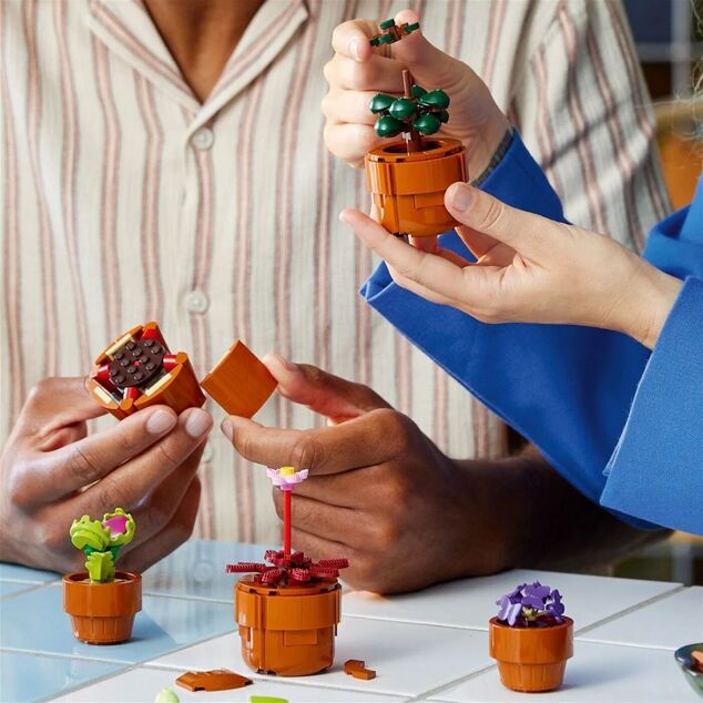 LEGO® Botanicals 10329 Miniatúrne rastliny