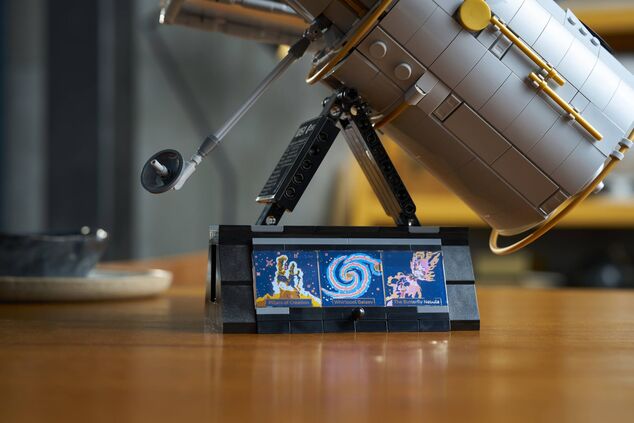 LEGO® Icons 11382 Hubbleův vesmírný dalekohled