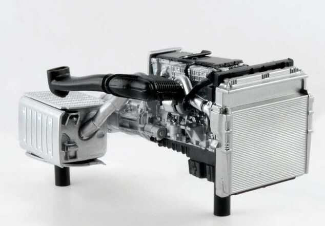 Model Kit tovornjak 3905 - Mercedes Benz Actros MP4 Gigaspace (1:24)
