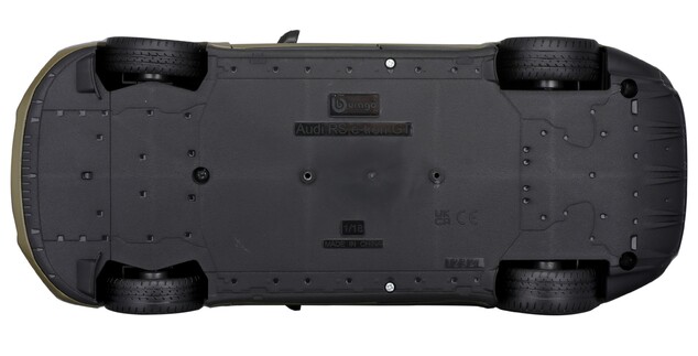 Bburago 1:18 Plus - 2022 Audi RS e-tron GT - Tactical Green