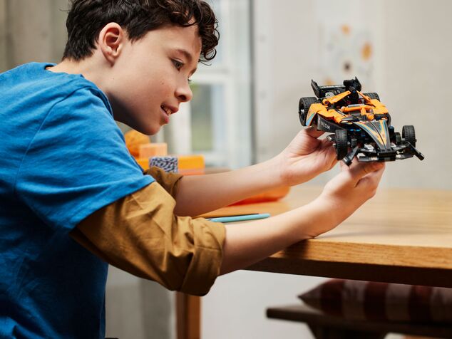LEGO® Technic 42169 NEOM McLaren Formel-E-Rennwagen