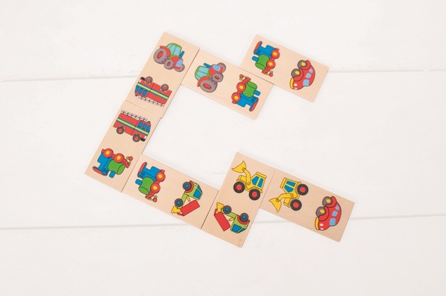 Bigjigs Toys Dominó de madera vehículos de transporte