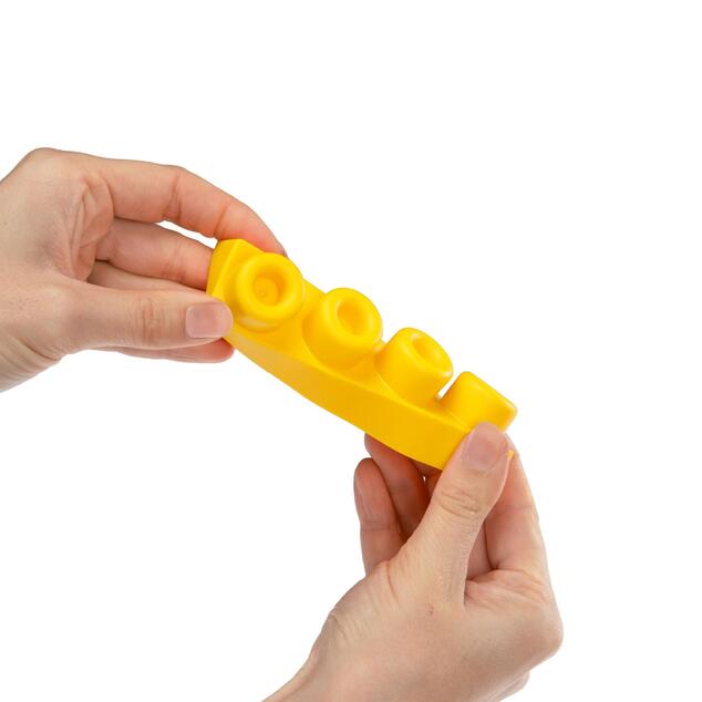 Kocke za sestavljanje 48 kos plastika v plastičnem kovčku 26x12x19cm
