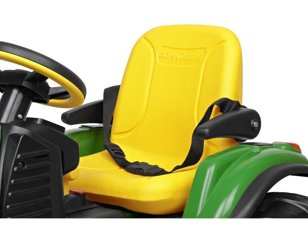 Peg-Pérego John Deere RC Traktor - s diaľkovým ovládačom