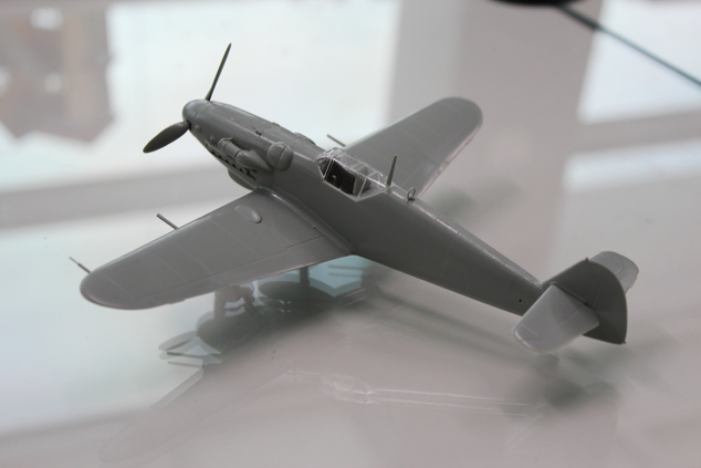 Modellbausatz Flugzeug 12321 - Messerschmitt Bf109G-6 / G-2 "JG 27" (1:48)