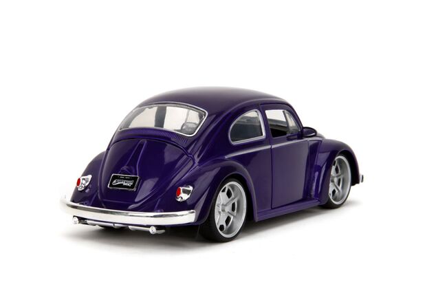 Wednesday auto 1972 VW Beetle 1:24 a figúrka Wednesday