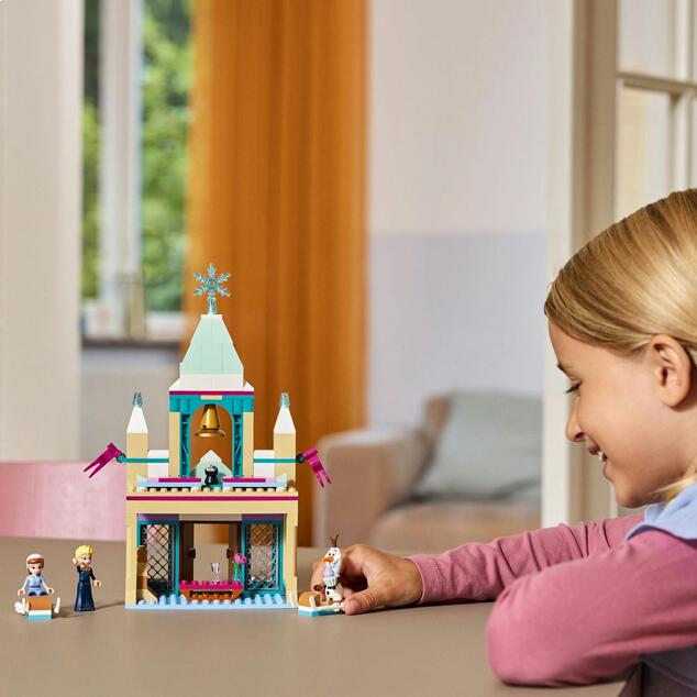 LEGO® Disney Princess 43265 Castelul Arendelle din filmul Frozen