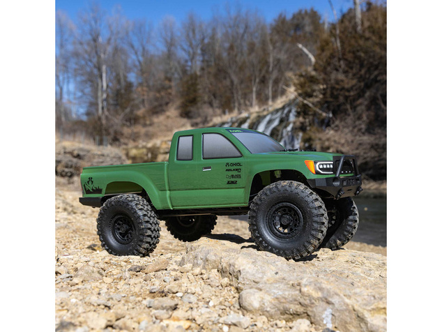 Axial SCX10 III Base Camp 4WD 1:10 RTR sivý