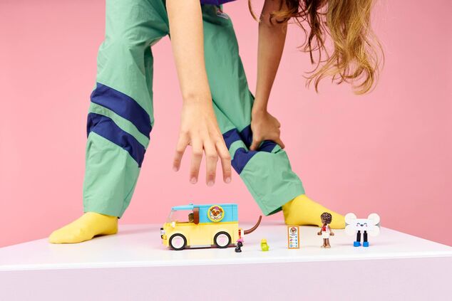 LEGO® Friends 42678 Dodávka s doplnkami pre maznáčikov