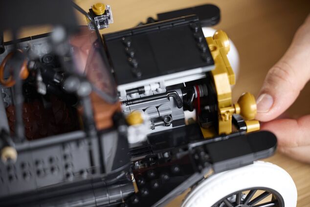 LEGO® Icons 11376 Ford Model T
