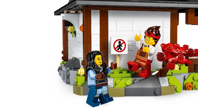 LEGO® NINJAGO 71858 Kováreň Štyri zbrane: 15 rokov NINJAGO