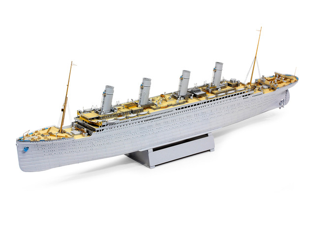 Plastic ModelKit ladja 05243 - Titanic (Platinum Edition) (1:400)