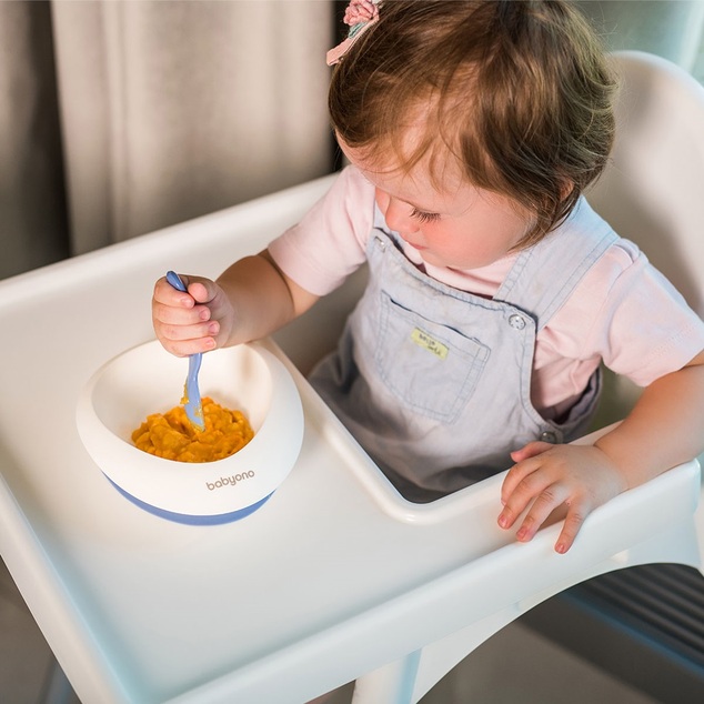BABYONO Schüssel mit Saugnapf und Löffel blau 230 ml 6m+