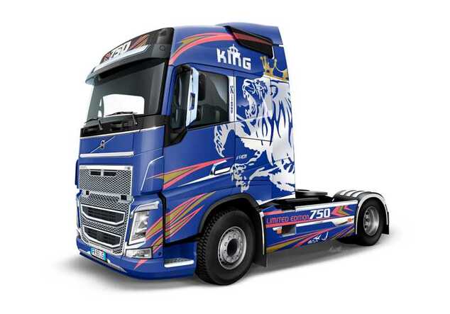 Model Kit truck 3942 - VOLVO FH4 Globetrotter Medium Roof (1:24)