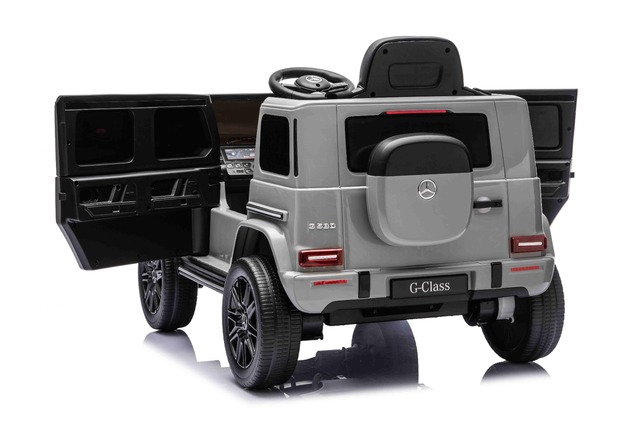 Auto elettrica Mercedes G580 12V, grigio, telecomando 2,4 GHz, Bluetooth, USB / S
