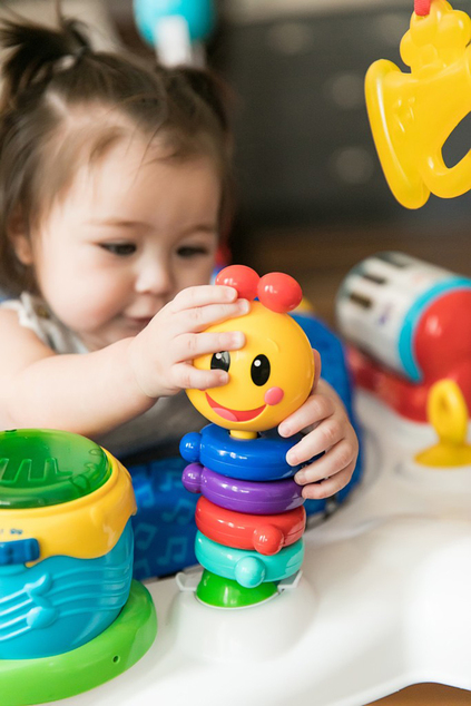 BABY EINSTEIN  Skákadlo/aktívne centrum 2v1 Neighborhood Symphony 6m+ do 11kg