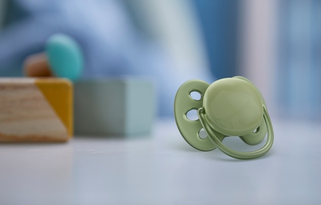 Philips AVENT Cumlík Ultrasoft Premium neutrální 18m+ 2 ks