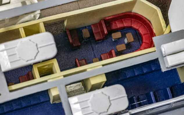 Classic Kit VINTAGE Luftkissenfahrzeug A09171V - SR.N4 Hovercraft (1:144)