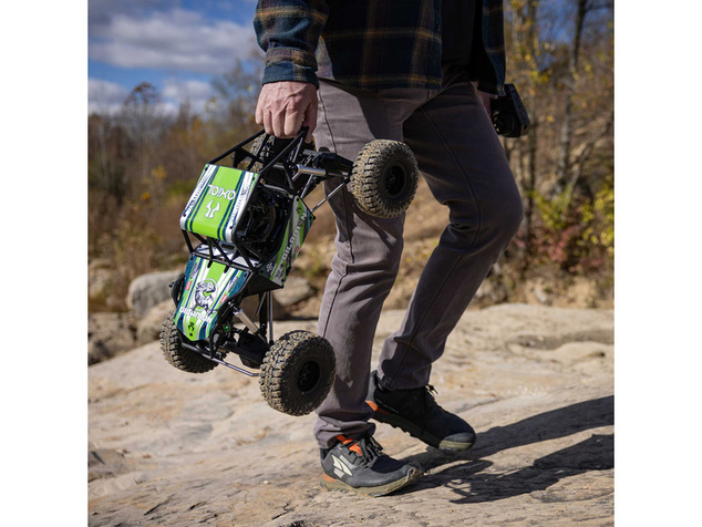 Axial AXP8 Gilamon 2.2 1:8 4WD RTR zelená