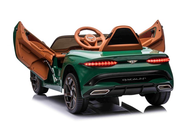 Elektrické autíčko Bentley Bacalar 12V, zelené, Dvere otvárajúce sa nahor, 2.4 GHz diaľkov