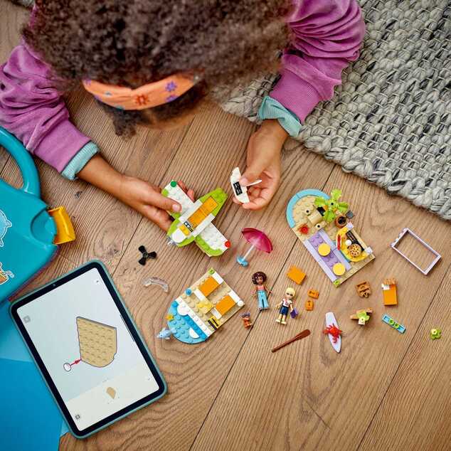 LEGO® Friends 42672 Kreatívny plážový a cestovný kufor