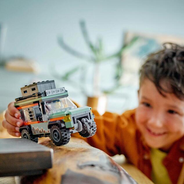 LEGO® City 60447 Terénne horské nákladné auto 4x4