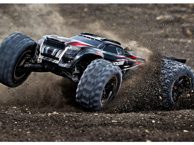 Traxxas Sledge 1:8 RTR červený s belted pneu