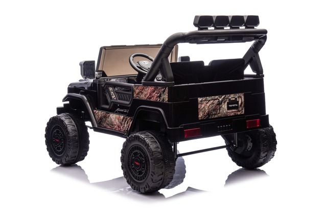 Elektrické autíčko Toyota FJ Cruiser XXL s pohonom 4x4, licencované (Dvojmiestne), Pieskov