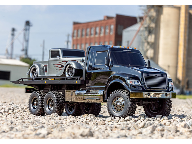 Traxxas TRX-6 Ultimate RC Hauler 6x6 1:10 RTR s navijakom čierny