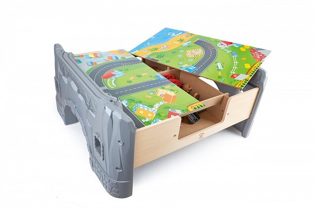 Hape Hrací stôl s vláčikovou dráhou 70ks