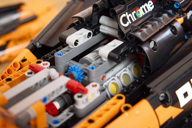 LEGO® Technic 42228 Auto McLaren MCL39 F1®