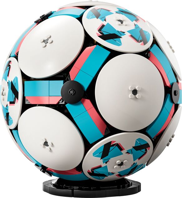 LEGO® Editions Football 43019 Futbalová lopta