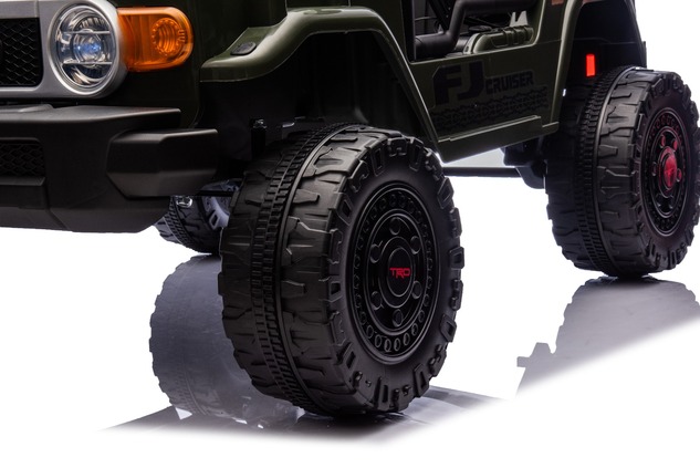 Elektrické autíčko Toyota FJ Cruiser XXL s pohonom 4x4, licencované (Dvojmiestne), zelené,
