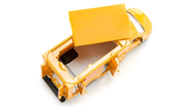 SIKU Super - doručovacie auto Mercedes-Benz DHL Parcel Service 1:50