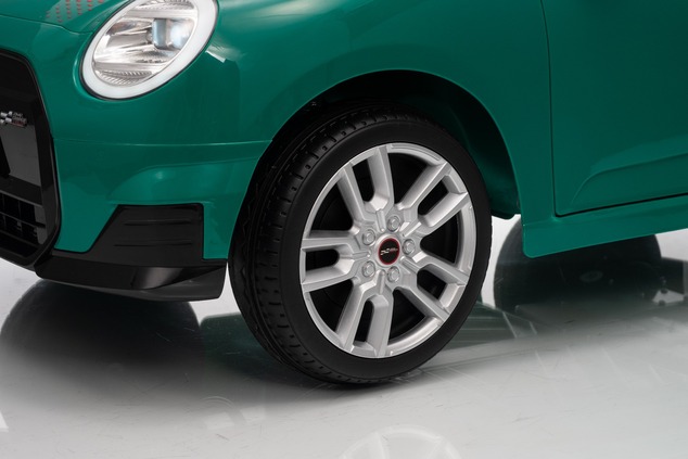Elektrické autíčko BMW Mini Cooper 12V, zelené, USB Vstup s Bluetooth pripojením na MP3 Pr