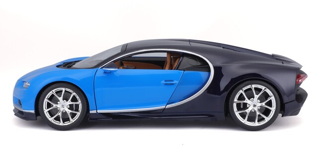 Bburago 1:18 Plus Bugatti Chiron blau / tiefblau