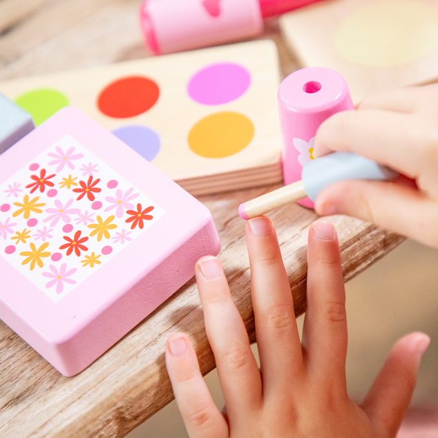 New Classic Toys Drevená make up sada v kufríku