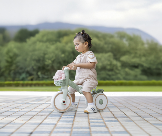Globber detské odrážadlo trojkolesové - Learning Trike 2in1 PLUS Ecologic Pistachio