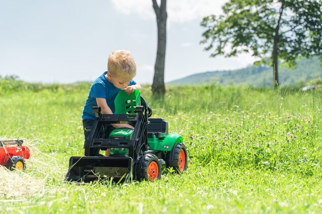 Falk Supercharger šliapaci Traktor Veľký s otváracou kapotou a vlečkou zelený