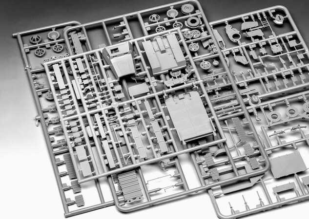 ModelSet militare 63293 - sWS con Flak43 e Sd.Ah58 Rimorchio Munizioni (1:72)