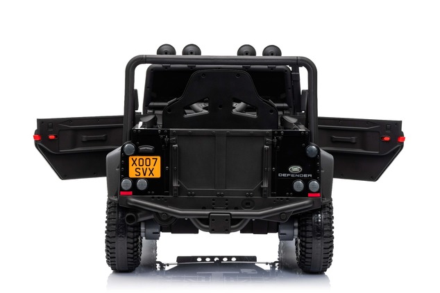 Elektrické autíčko Land Rover Defender 110 SVX 12V, čierne, 4X4 pohon, LED svetlá, predné