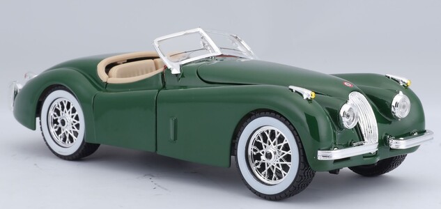Bburago 1:24 Jaguar XK 120 Roadster (1951) Grün