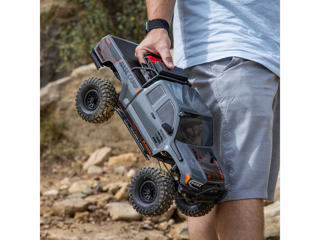 Axial SCX10 III Base Camp 4WD 1:10 RTR sivý