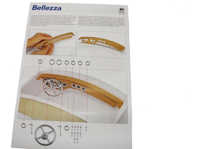AMATI Bellezza Športový čln 1:8 kit